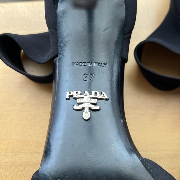 Prada Heels - size 37 - Picture 6 of 7